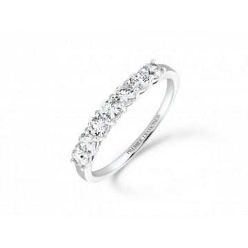 Sophisticated classic 7 stone claw set round brilliant cut diamond eternity ring 0.70 carat F/G Colour & SI Clarity