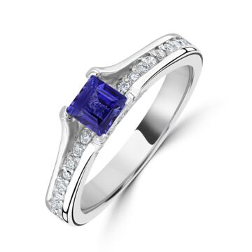 18ct white gold square sapphire and diamond single stone ring with diamond set shoulders. Sapphire=0.22ct. Diamond=0.47ct.